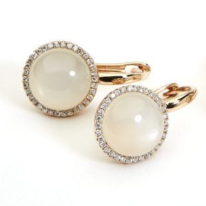 orecchini-adularia-grigia-oro-rosso-e-diamanti