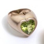 anello chevalier con peridoto