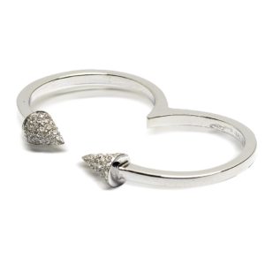 anello double finger in oro bianco con diamanti taglio navette e brillante