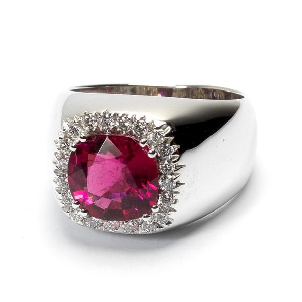 anello oro bianco, rubellite e diamanti taglio brillante