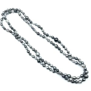 Tahitian pearl necklace