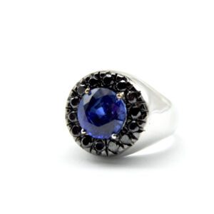 Anello kyanite e diamanti neri