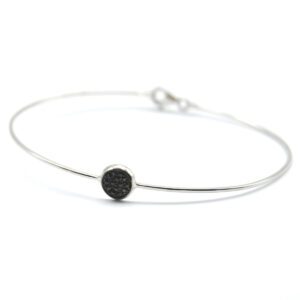 Bracciale rigido e pepita con diamanti neri