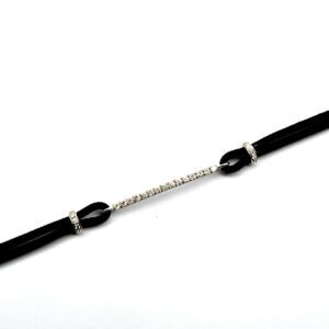 Bar bracelet with diamonds and technical cord