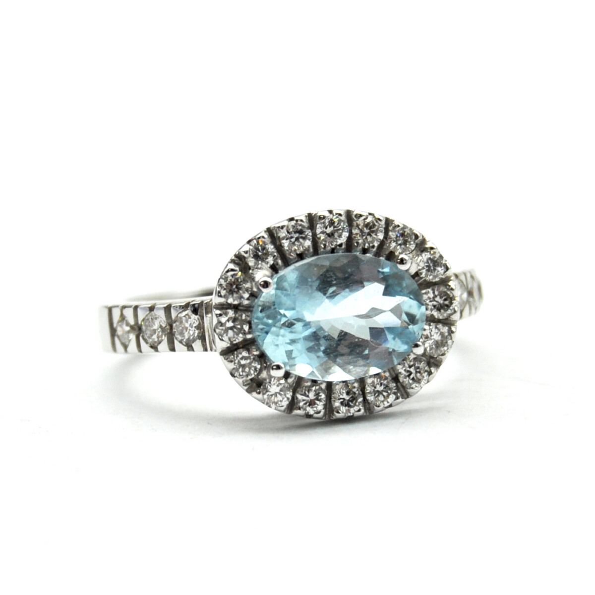 Oval aquamarine and diamond ring Oval aquamarine and diamond ring