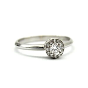 Solitario 0,23 carati e brillanti 0,06 carati