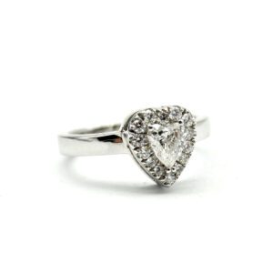 Solitario diamante cuore 0,56 carati e brillenti