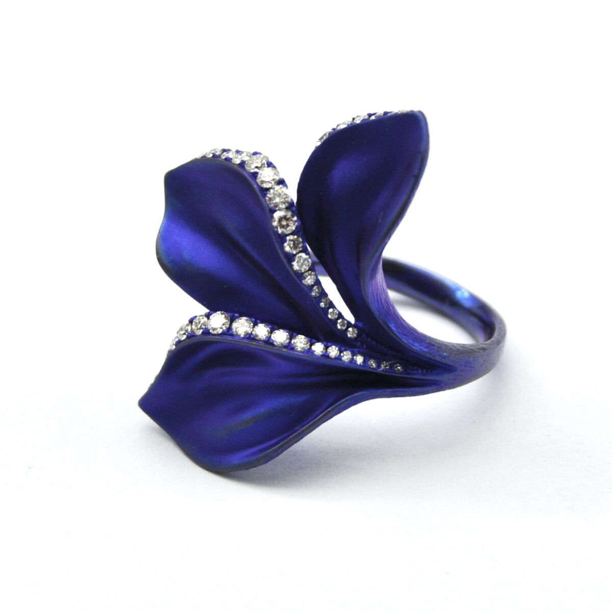 Titanium and diamond flower ring Titanium and diamond flower ring